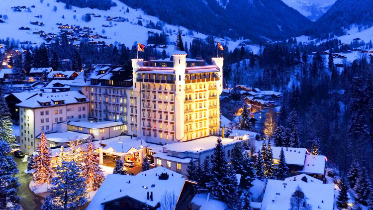Crans Montana & Gstaad – Les stations de ski les plus chics et tendances de cet hiver
